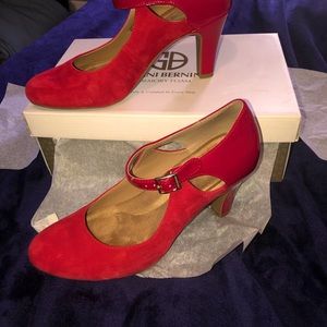 Giani Bernini heels in red suede, size 8.5